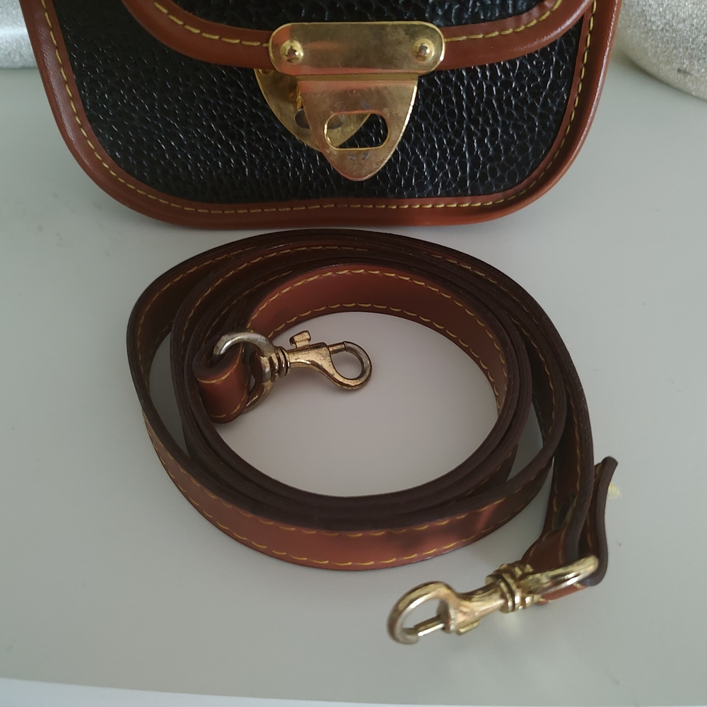 Dooney & Bourke Pebble Grain Crossbody - Picture 7 of 8